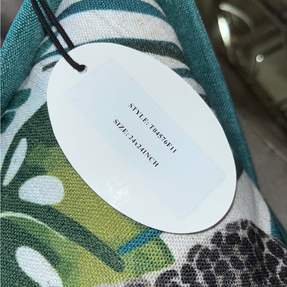 1-NWT CALLISTO HOME DECORATIVE PILLOW (Please read description for details) - Picture 13 of 13